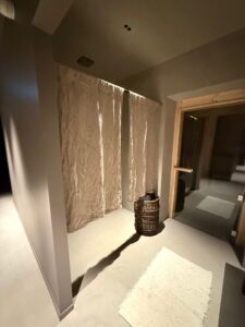 D1CF75B8-B2CE-4737-A074-FB327A4A2FFC